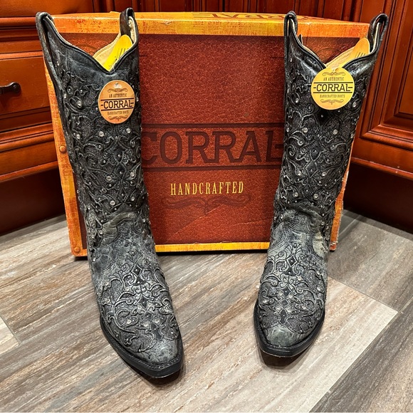 Corral A3672 Gray Glitter Flower Embroidery Crystal Rhinestone Cowboy Boots 7.5 - Picture 1 of 6